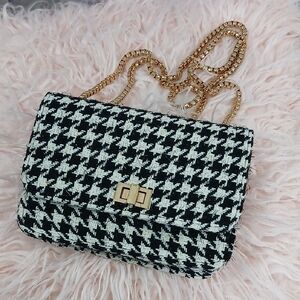 Houndstooth Chain Shoulder Bag